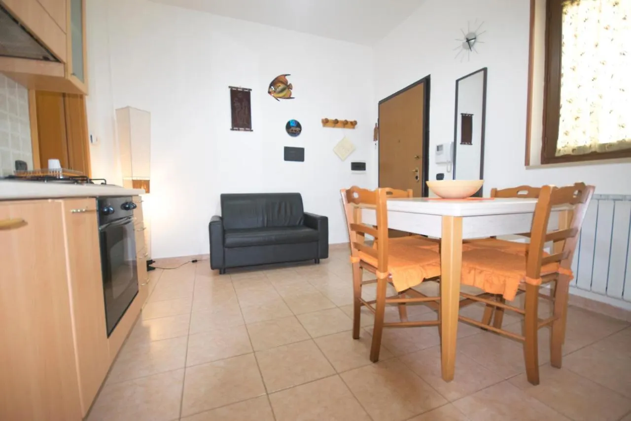 Delia Apartment Lecce 0*,